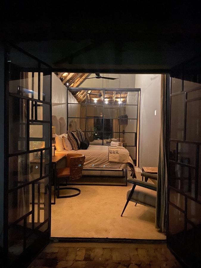 Four20 Bespoke Hotel Йоханнесбург Экстерьер фото