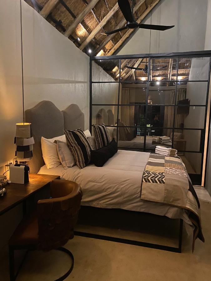 Four20 Bespoke Hotel Йоханнесбург Экстерьер фото