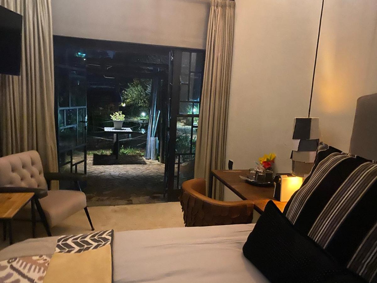 Four20 Bespoke Hotel Йоханнесбург Экстерьер фото